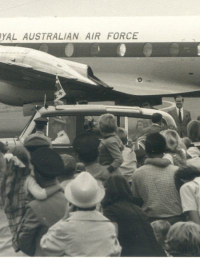 Queen Elizabeth II visit to Stockton, NSW in 1954 | University of Newcastle Special Collections