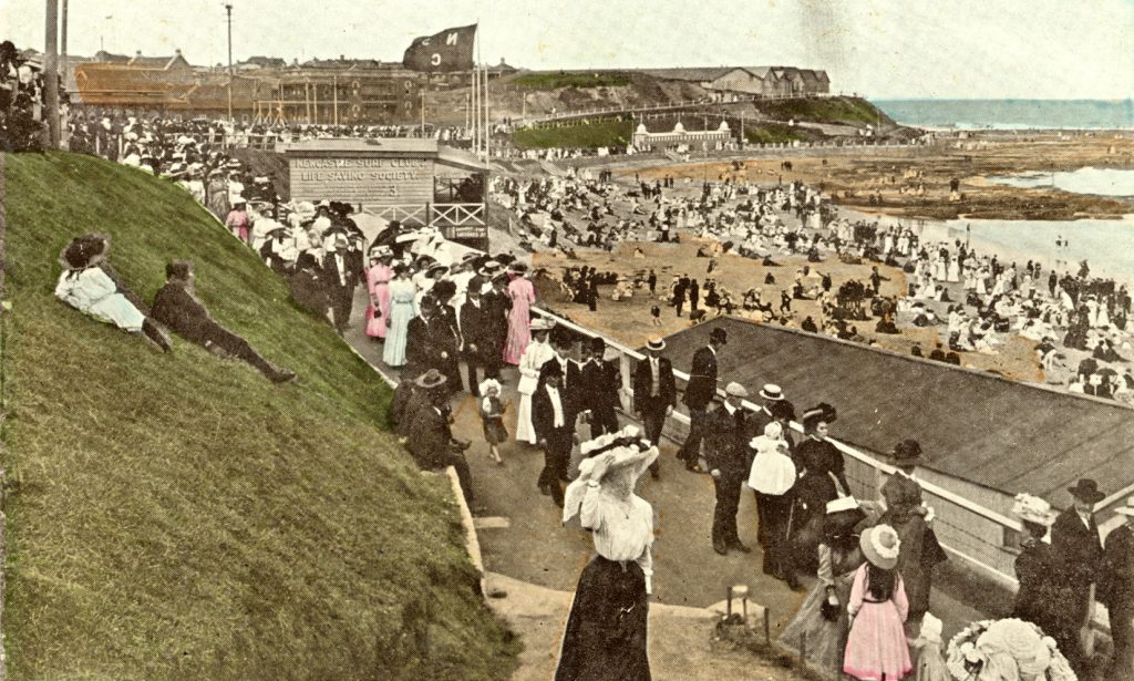 Newcastle Beach coloured postcard | University of Newcastle Special Collections