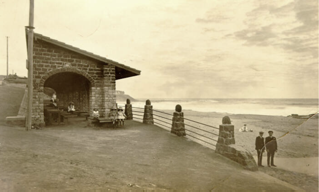 Stone Shelter - South Newcastle Beach - R Hopwood - Hunter Photobank