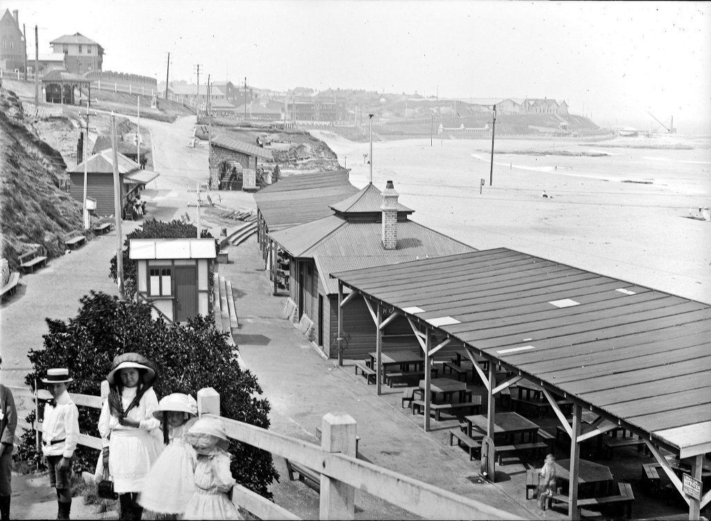 Newcastle Beach and Promenade | 12 February 1912 – retro postcard